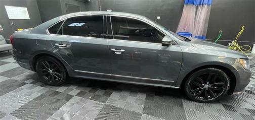 2016 Volkswagen Passat 1.8T SEL