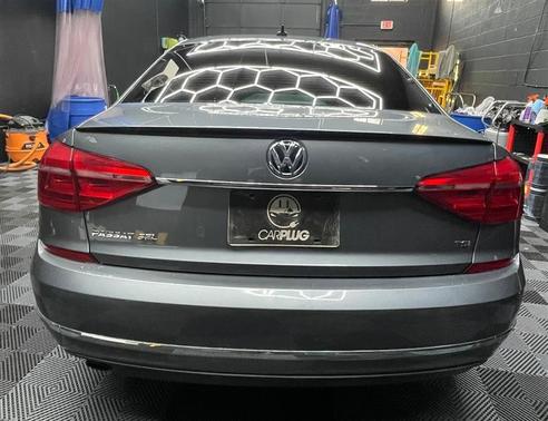 2016 Volkswagen Passat 1.8T SEL