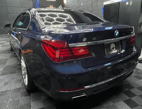 2013 BMW 750 i
