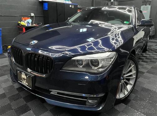 2013 BMW 750 i