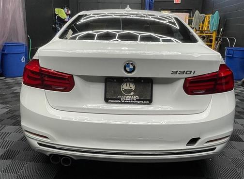 2018 BMW 330 i