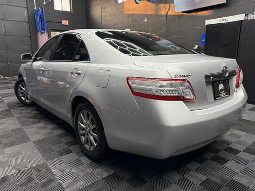 2011 Toyota Camry Hybrid 