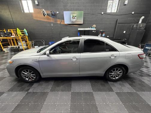 2011 Toyota Camry Hybrid 