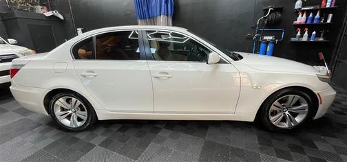 White 2010 BMW 528 i