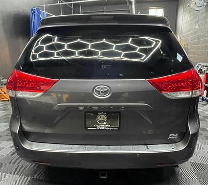 Brown 2011 Toyota Sienna Limited