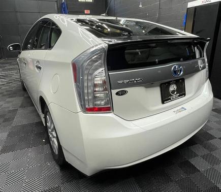 White 2012 Toyota Prius Plug-in