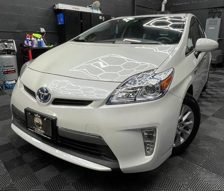 White 2012 Toyota Prius Plug-in