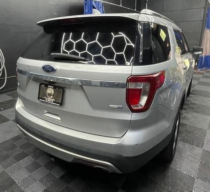 Silver 2017 Ford Explorer XLT