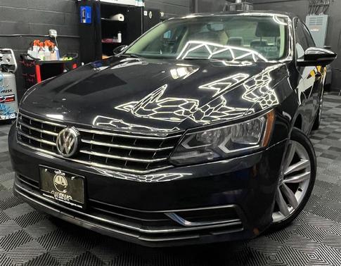 Deep Black Pearl Effect 2019 Volkswagen Passat 2.0T Wolfsburg