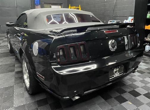 2005 Ford Mustang GT