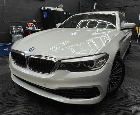 White 2018 BMW 530 i