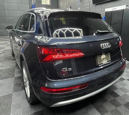 Moonlight Blue Metallic 2019 Audi Q5 2.0T Premium Plus