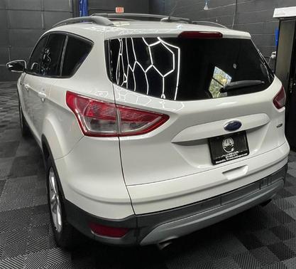 White 2016 Ford Escape SE