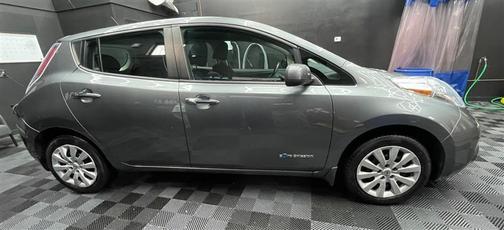 2015 Nissan Leaf S