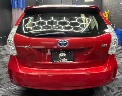 2013 Toyota Prius v TWO/THREE/FIVE
