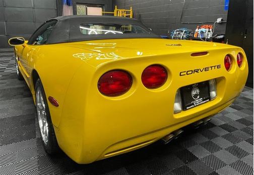 2001 Chevrolet Corvette 