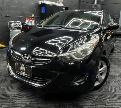 Black Diamond 2013 Hyundai ELANTRA GLS