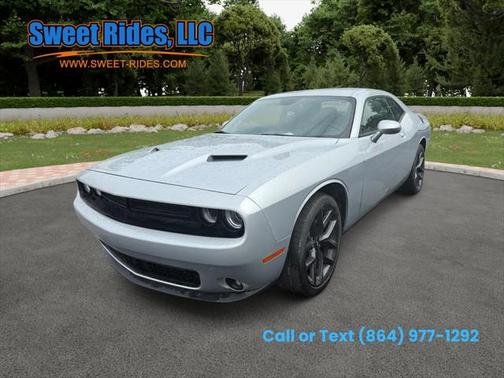 2021 Dodge Challenger SXT