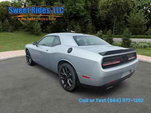 2021 Dodge Challenger SXT