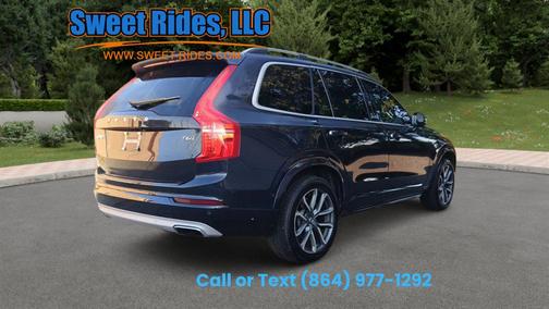 2017 Volvo XC90 T6 Momentum