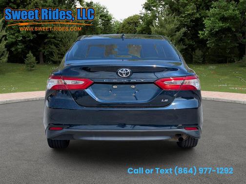 Blue 2019 Toyota Camry LE