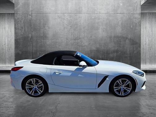 2025 BMW Z4 sDrive30i