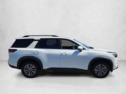 Glacier White 2025 Nissan Pathfinder SV FWD