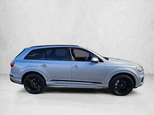 2021 Audi Q7 55 Premium Plus