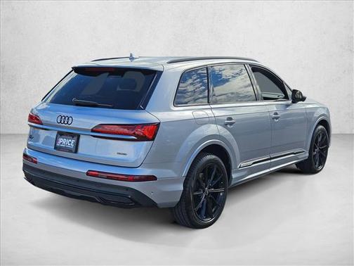 2021 Audi Q7 55 Premium Plus