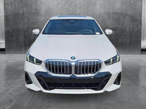 2025 BMW 530 i