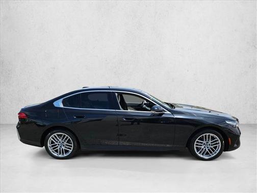 Black Sapphire Metallic 2024 BMW 530 530i