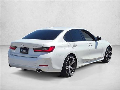 Mineral White Metallic 2023 BMW 330 330i