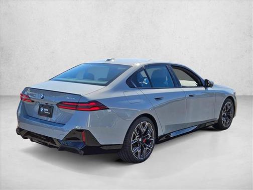 Brooklyn Grey Metallic 2026 BMW 530 530i