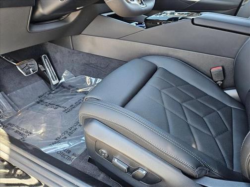 Black Sapphire Metallic 2026 BMW 530 530i