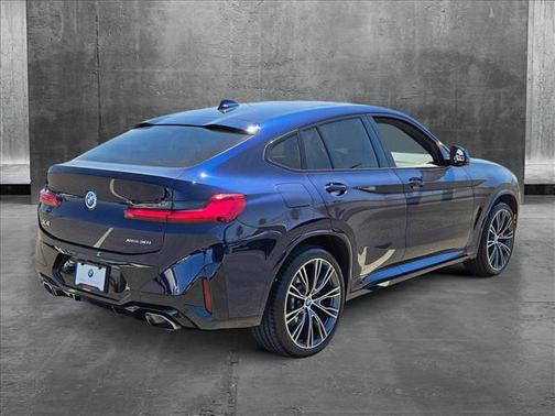2022 BMW X4 xDrive30i