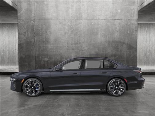 2025 BMW 750e i xDrive