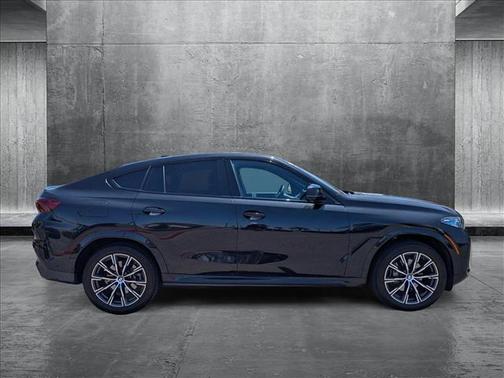 2025 BMW X6 xDrive40i