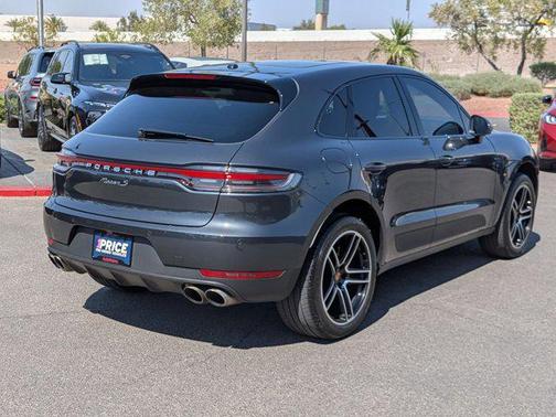 2020 Porsche Macan Base