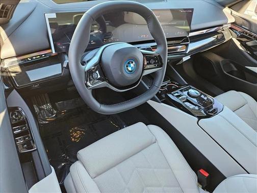 2026 BMW i5 eDrive40