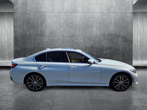 2019 BMW 330 330i