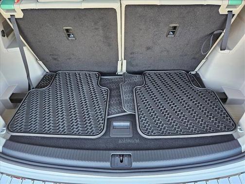 2024 Volkswagen Atlas 2.0T SEL Premium R-Line 4MOTION