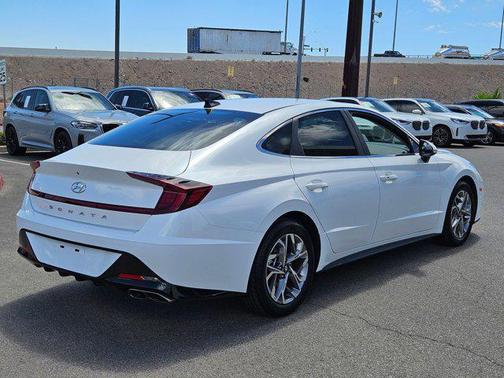 2021 Hyundai SONATA SEL