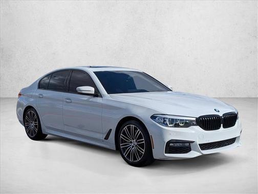 Alpine White 2018 BMW 540 540i