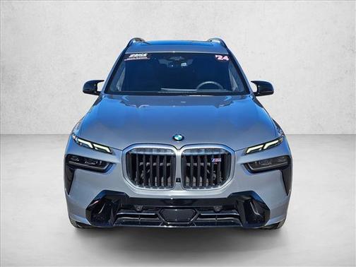 2024 BMW X7 M60i