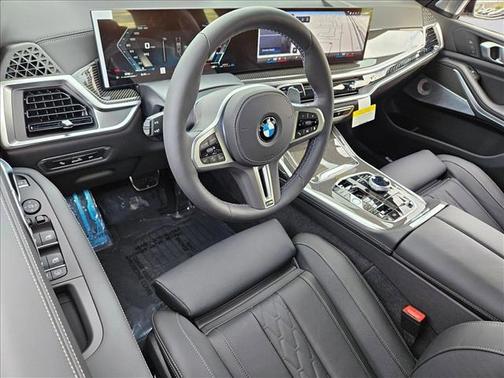 2026 BMW X7 M60i