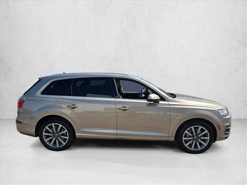Cobra Beige Metallic 2018 Audi Q7 3.0T Prestige