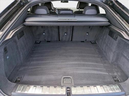 2025 BMW X6 xDrive40i
