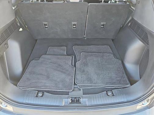 Carbonized Gray Metallic 2021 Ford Escape SE