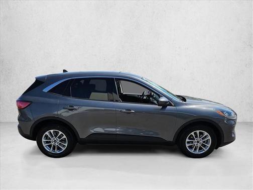 Carbonized Gray Metallic 2021 Ford Escape SE