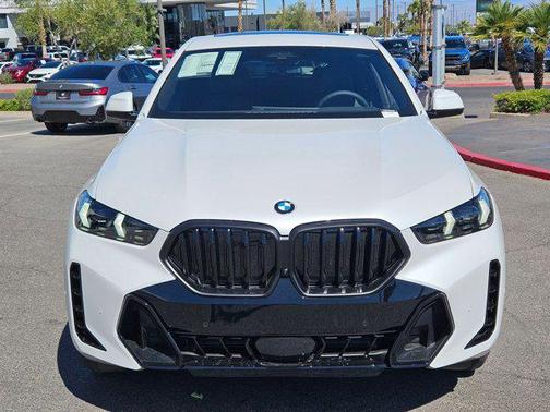 Mineral White Metallic 2026 BMW X6 xDrive40i